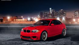 Красивая фолтосессия BMW 1M в эксклюзивном тюнинге.